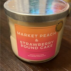 Bath and body works three wick candle